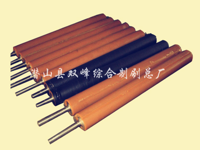 𽺹